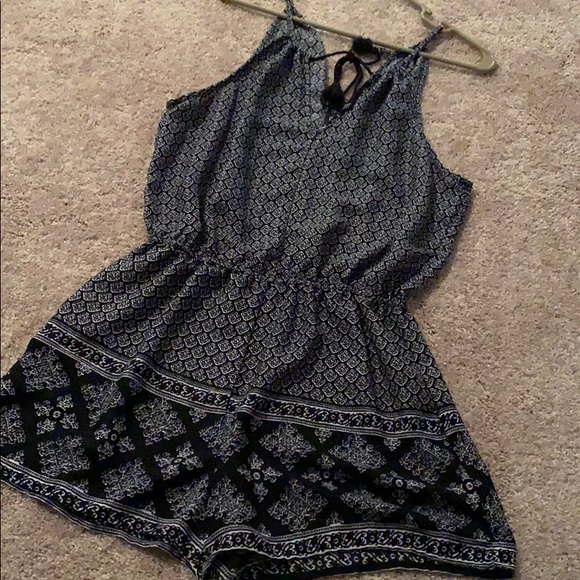 Romper - Picture 4 of 4